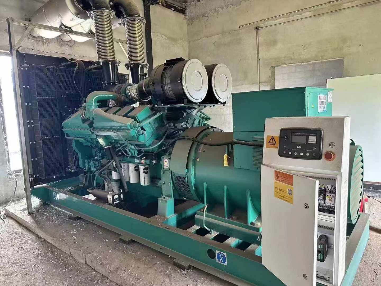 绥阳无功补偿装置的性能评估需要考虑哪些因素？