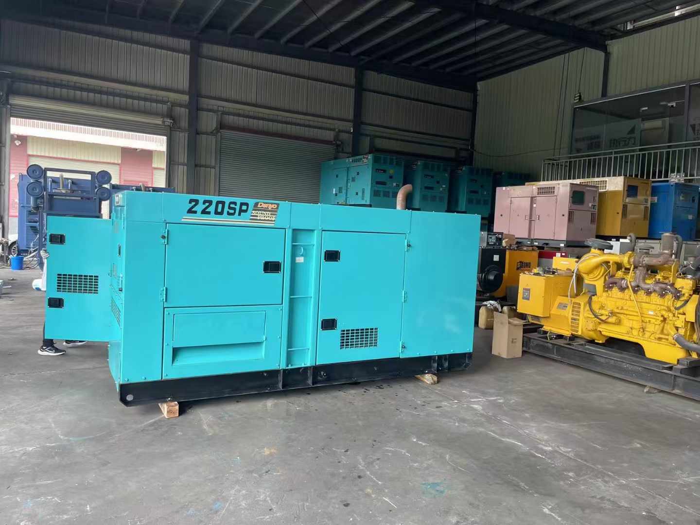 绥阳柴油发电机组长期不间断运行时，如何监控其温度和压力？