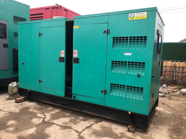 绥阳怎样合理控制磷酸铁锂蓄电池的充放电倍率以延长其使用寿命？